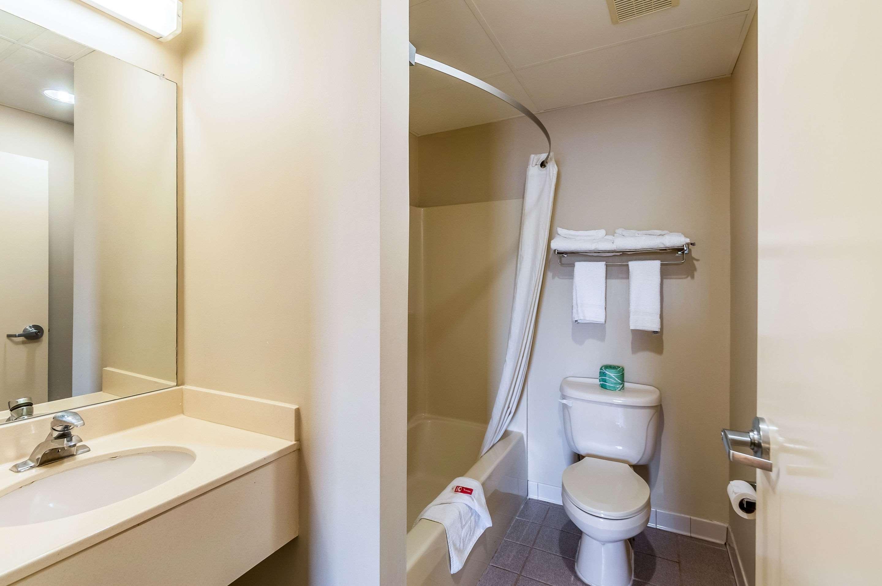 Econo Lodge Inn & Suites Middletown Luaran gambar