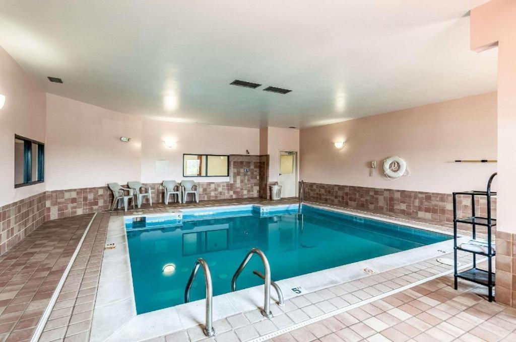 Econo Lodge Inn & Suites Middletown Luaran gambar