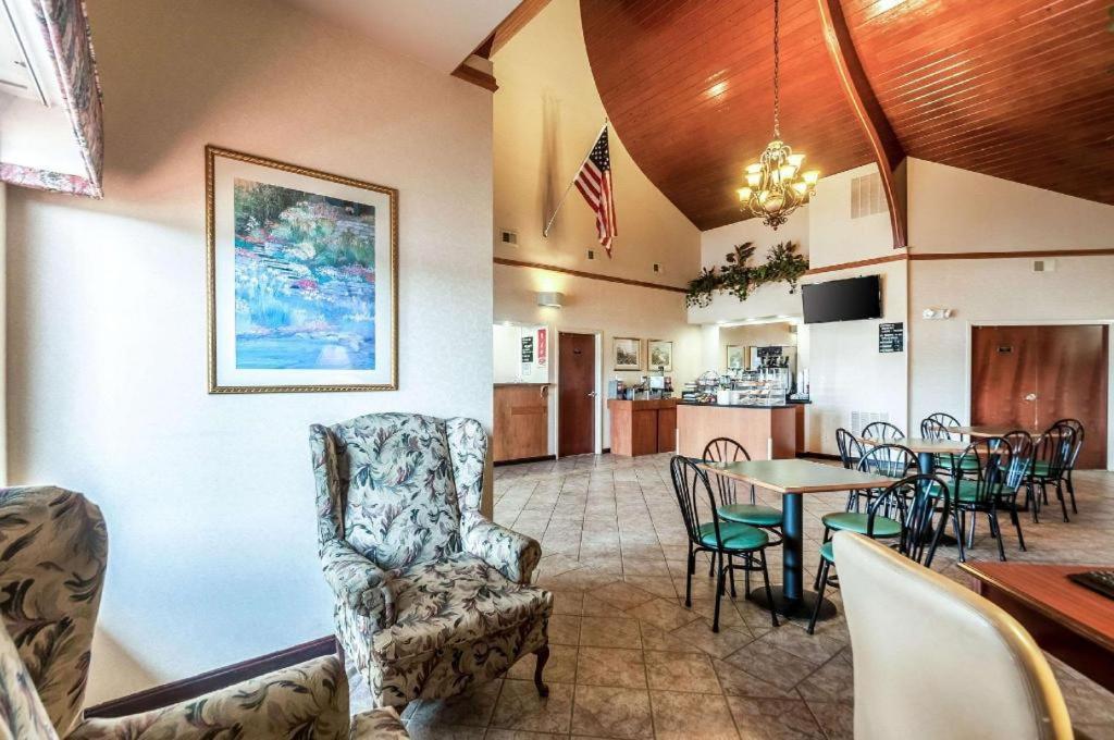 Econo Lodge Inn & Suites Middletown Luaran gambar